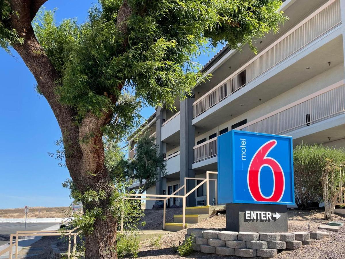 Motel 6 Barstow, Ca I15 And Lenwood Road Zewnętrze zdjęcie